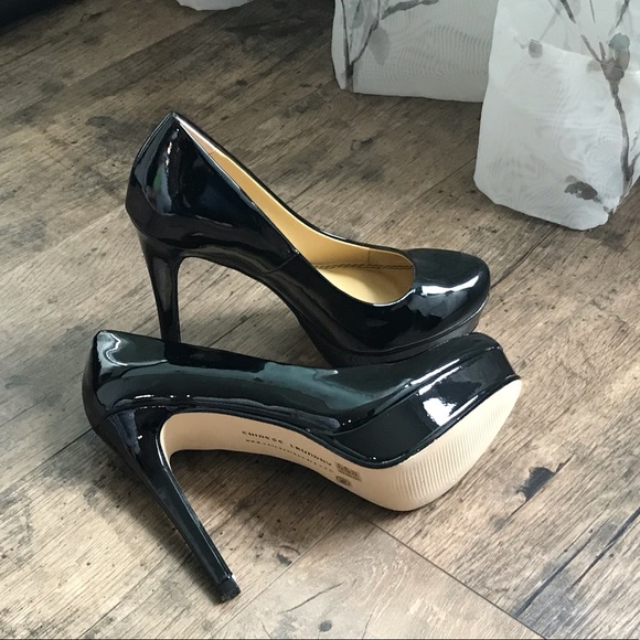 Black Patent Heels - Picture 2 of 15